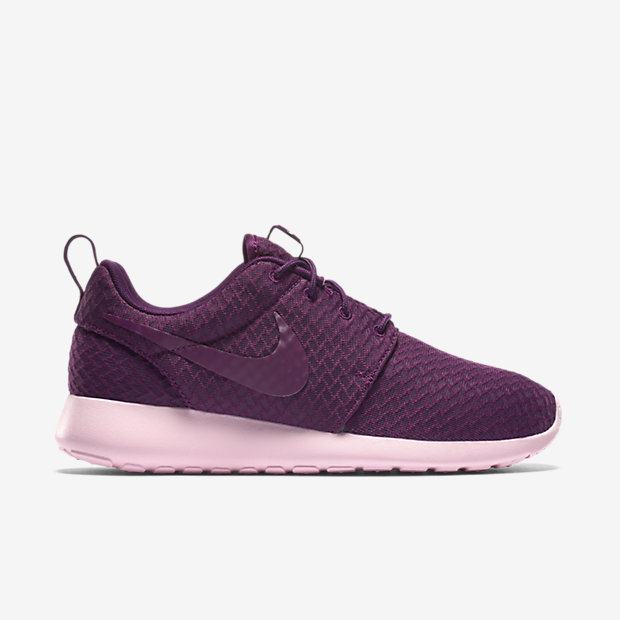 nike roshe one particle pink